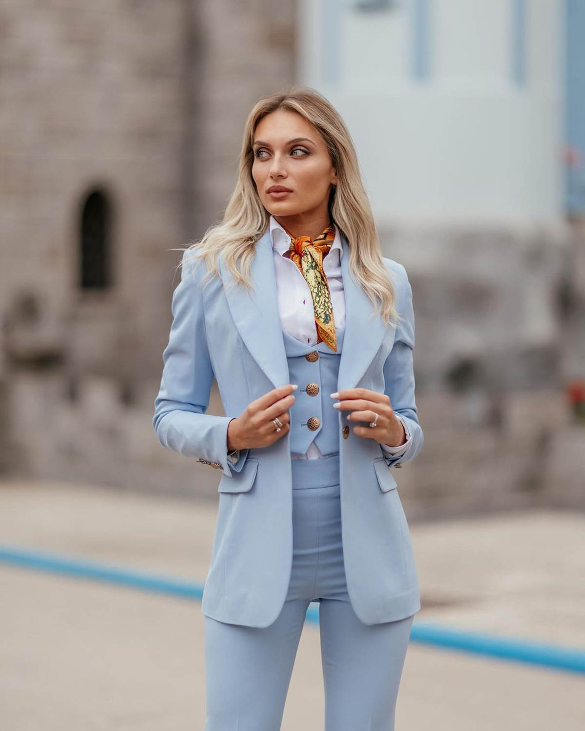 Completo Formale da Donna Blu  - Women Formal Wear With Tie recensione e prezzo