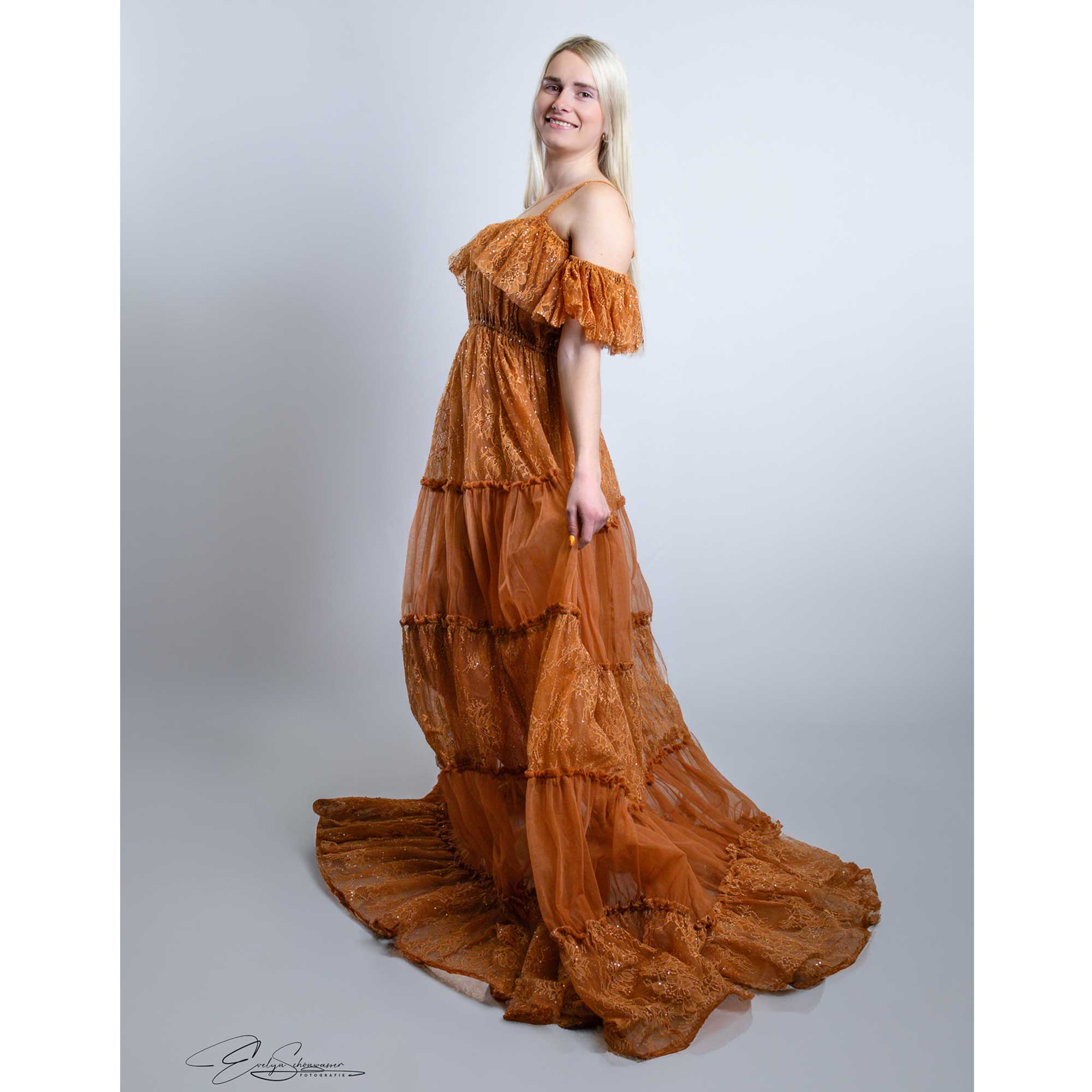 Don&Judy Abiti premaman Serviz - Women Formal Wear Photoshoot recensione e prezzo
