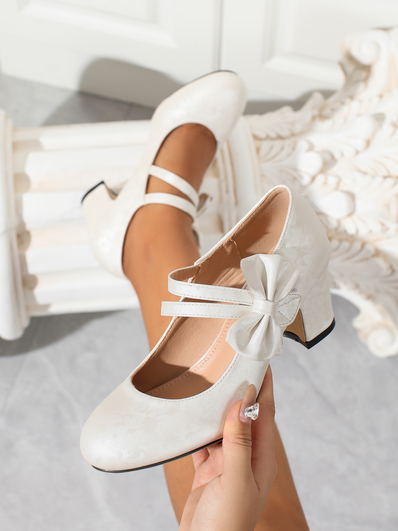Scarpe da donna di taglia gran - Large Women'S Formal Wear recensione e prezzo